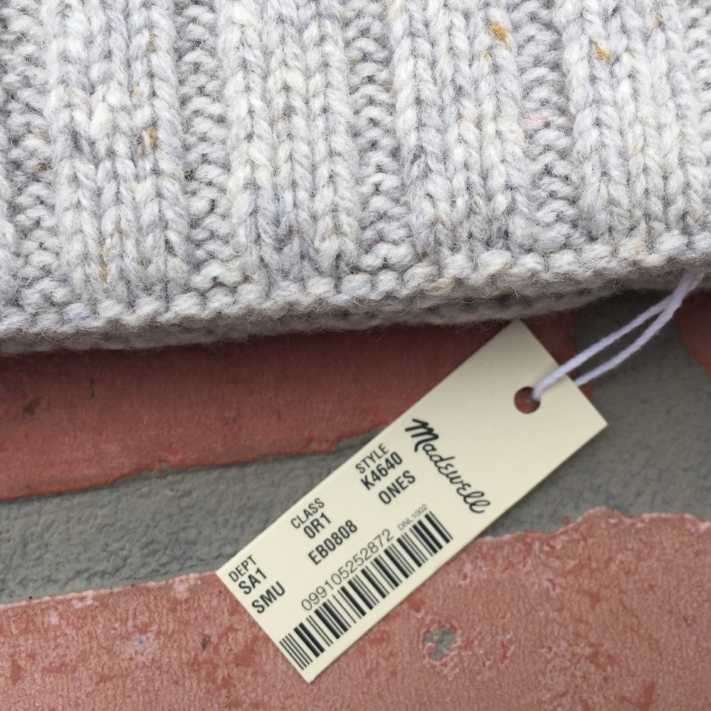 Madewell Pom Pom Beanie - Picture 4 of 6